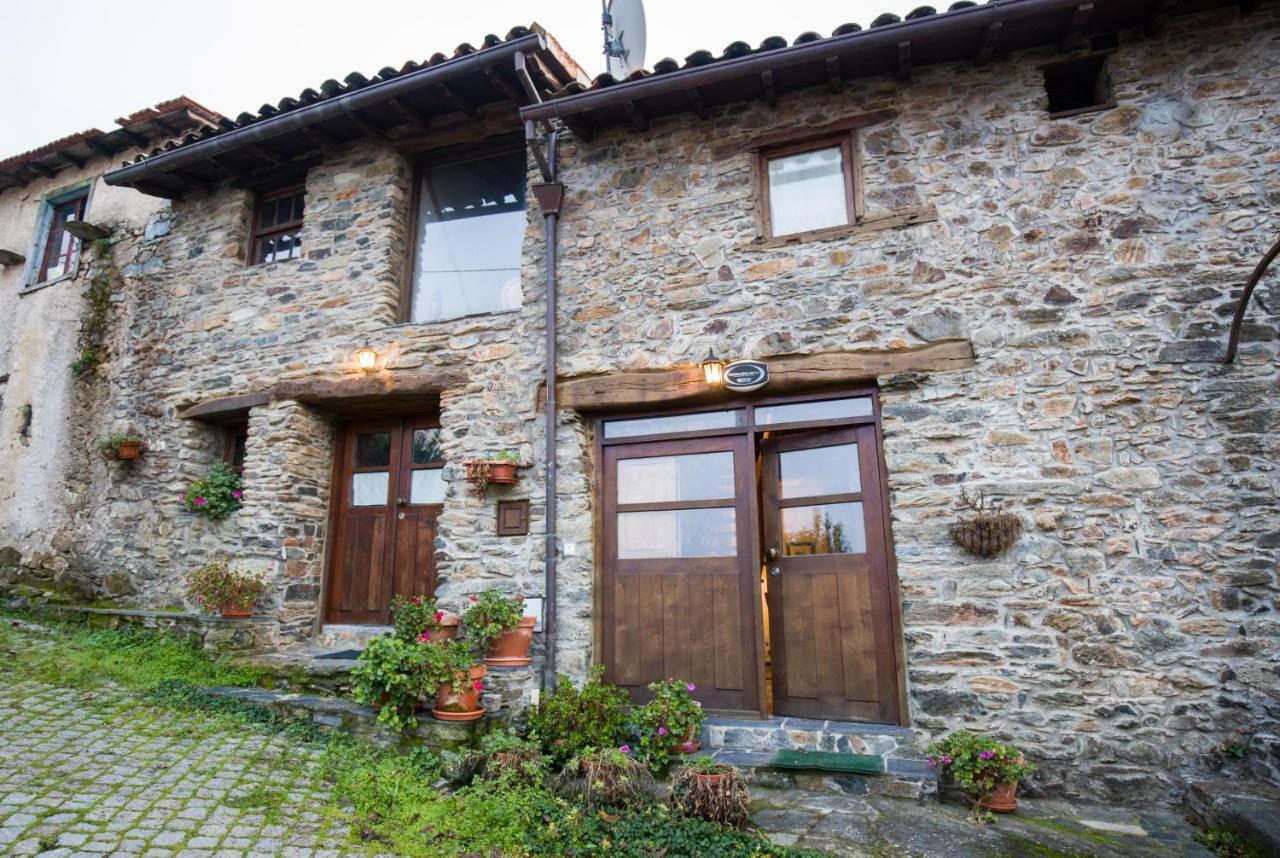 Casa Do Pomar Country house *